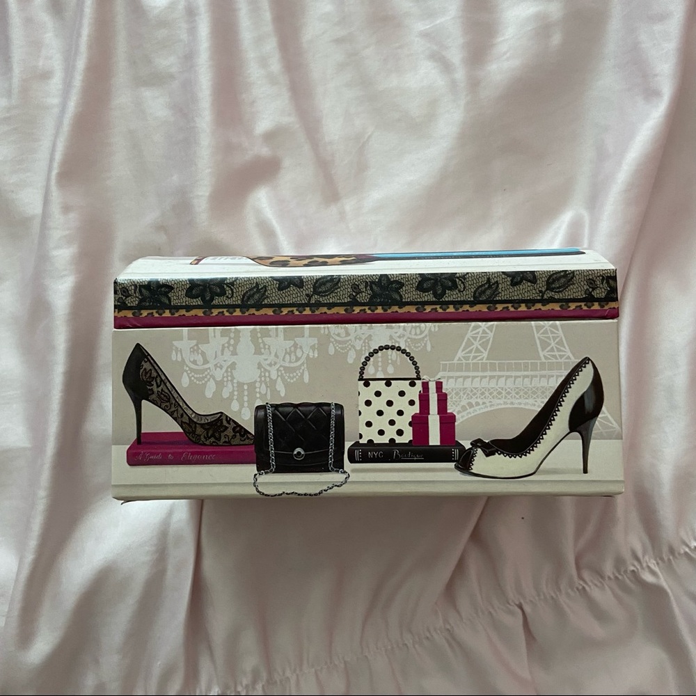 Jewelry box - Picture 3 of 8